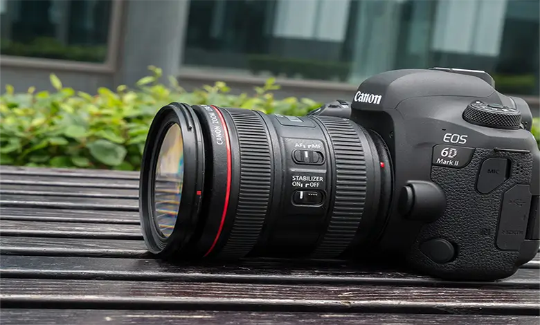 باتری و اتصالات دوربین عکاسی کانن مدل EOS 6D Mark II